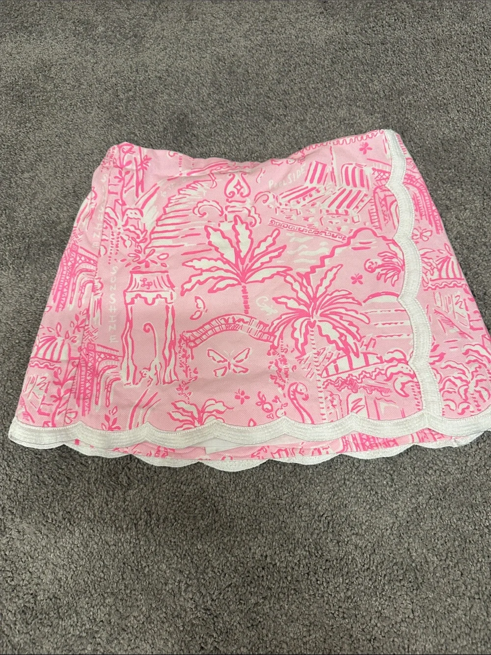 Lilly Pulitzer Pink Tropical Print Skort with White Scallop Edge